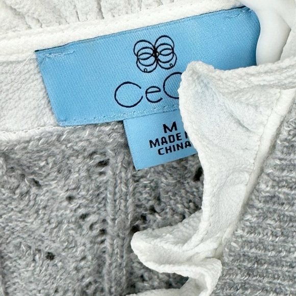 CeCe Women's V-Neck Imitation Pearl Detail Cable Vest Sweater Size Medium - Picture 8 of 11